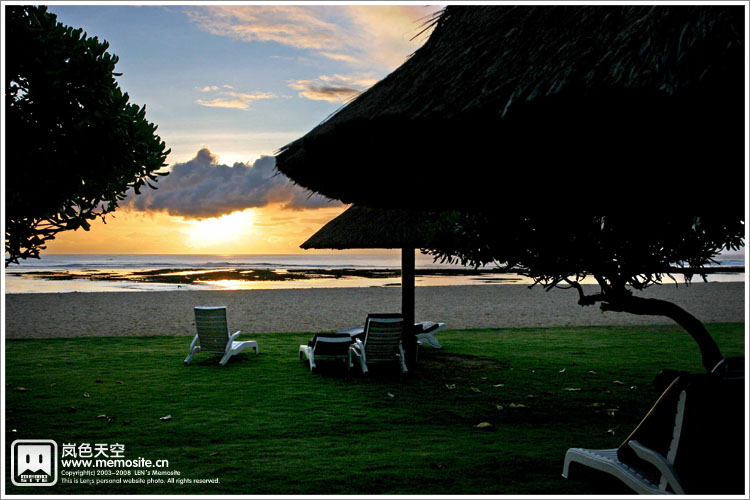 酒店海边的日出