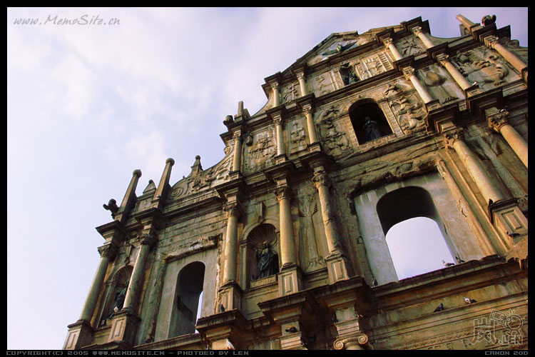 大三巴牌坊标准角度