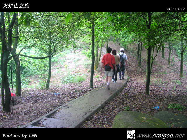 稍休片刻以后,我们继续向第二个目标景点出发~~这次的路就比较有人工feel